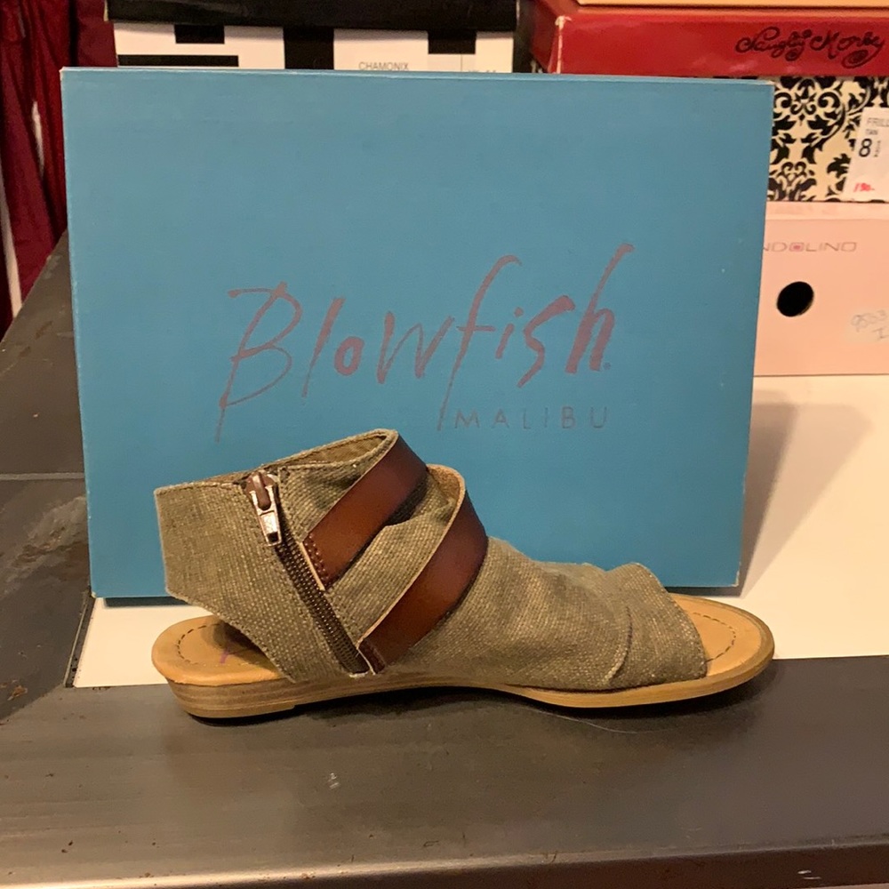 Brown canvas sandals with original box